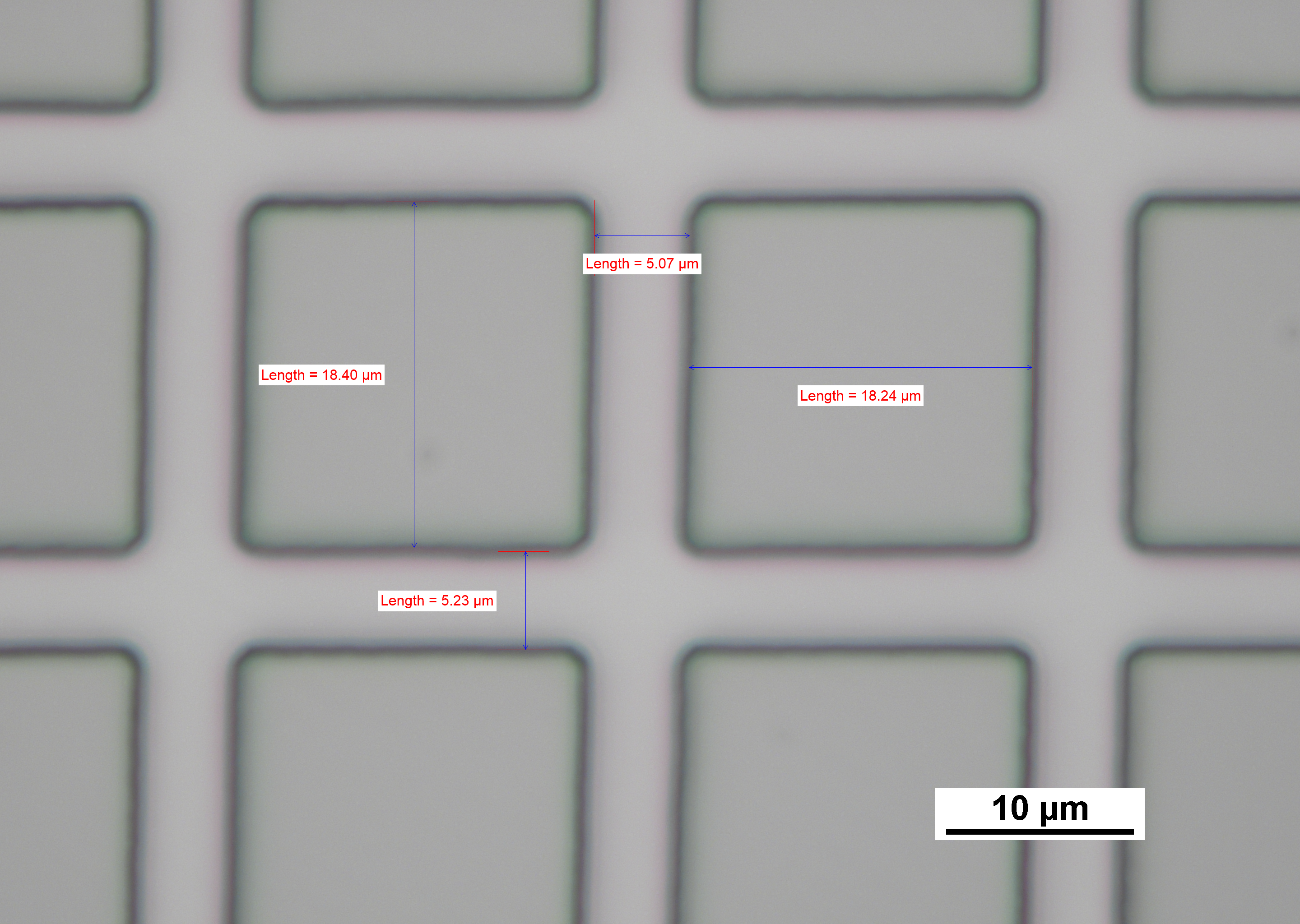 Au grid interior with CD measurements, 100x