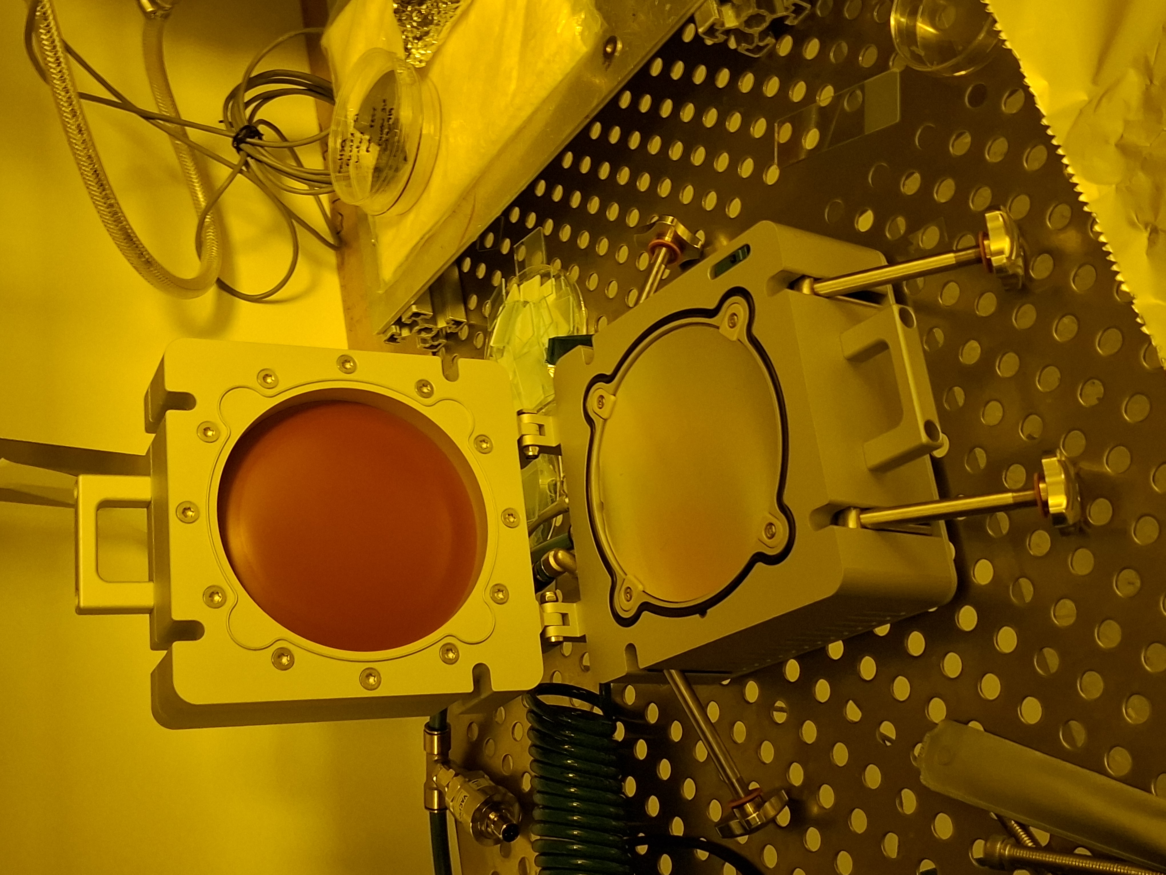 Nanoimprinting machine